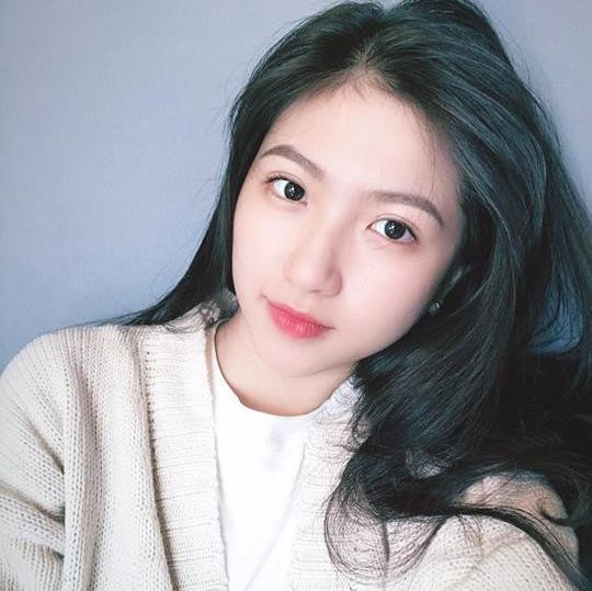 Co gai dinh tin don hen ho voi Quang Hai va cac hot girl truong Y Duoc hinh anh 6