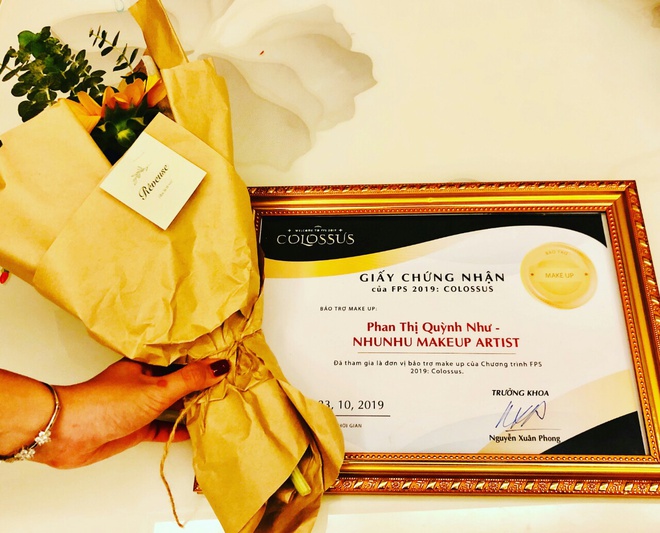 Nu sinh Hoc vien Tai chinh anh 4