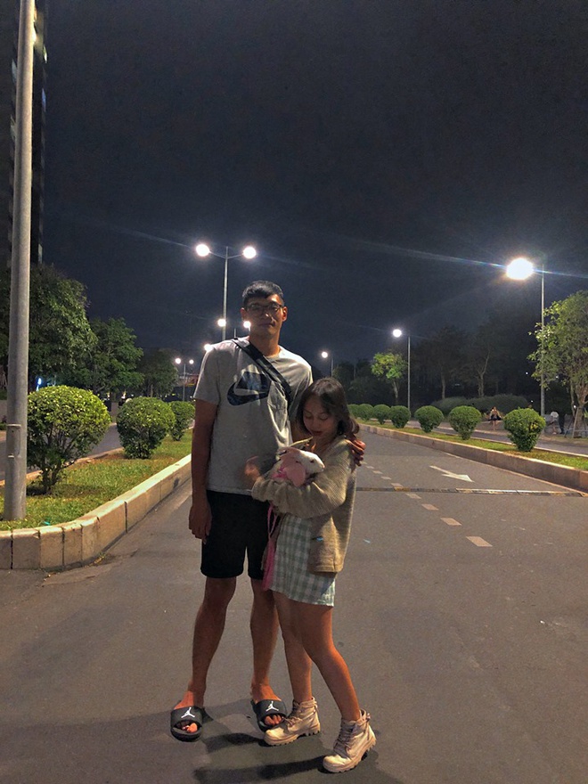 Co gai 1,45 m cua do cau thu bong ro 1,87 m o TP.HCM hinh anh 3 94036008_1116967725302617_7867829432809947136_n.jpg