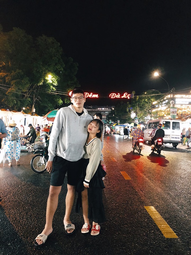 Co gai 1,45 m cua do cau thu bong ro 1,87 m o TP.HCM hinh anh 2 95078225_3068851969843113_7994681137278484480_n.jpg