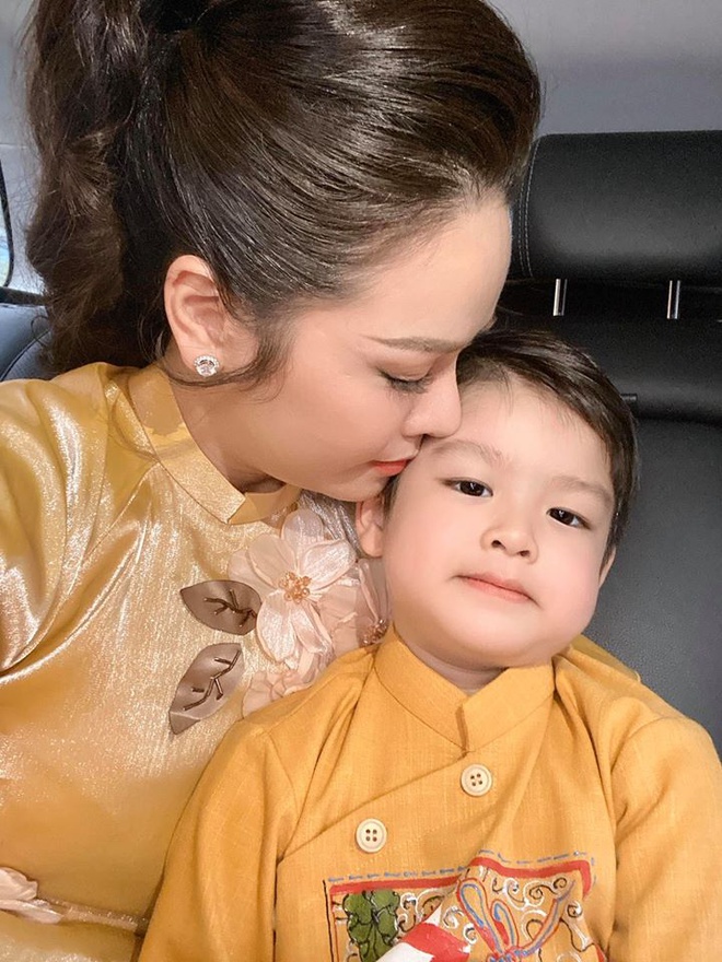 Chong cu Nhat Kim Anh: 'Con dang song yen on co ay lai gianh nuoi' hinh anh 3 90255976_2667718030005563_6673223187536281600_o.jpg