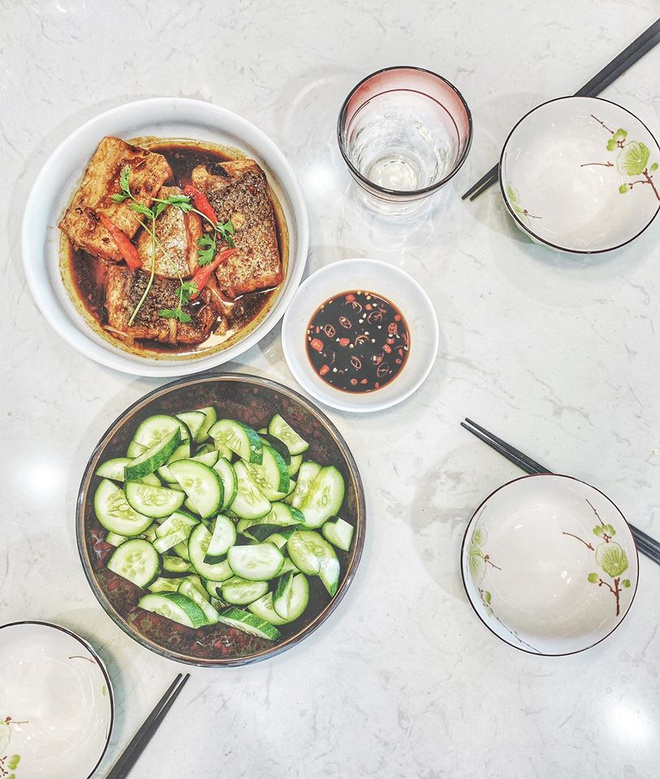 Thuy Tien, Ha Tang va nhung nguoi dep Viet gioi nu cong gia chanh hinh anh 8 50108049_1167572130067564_9200047005773070336_o.jpg