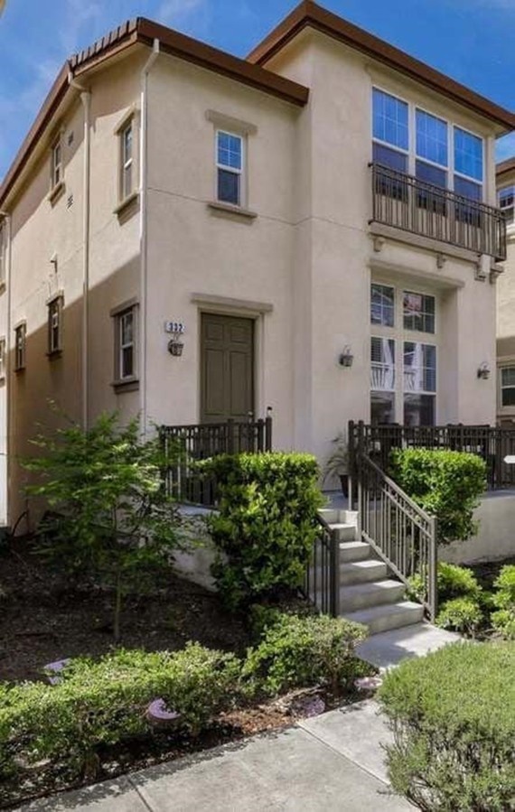 Sao Viet mua nha, xe hoi tien ty tang cha me hinh anh 6 photo115708681108042053000686_1ad52118.jpg