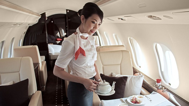 Dang cap sang chanh khi di may bay cua gioi sieu giau hinh anh 6