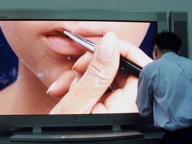 Phu nu Han dua nhau phau thuat tham my de lam tiep vien hang khong hinh anh 12