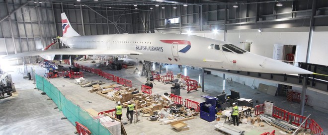 Vi sao may bay thuong duoc son mau trang? hinh anh 5