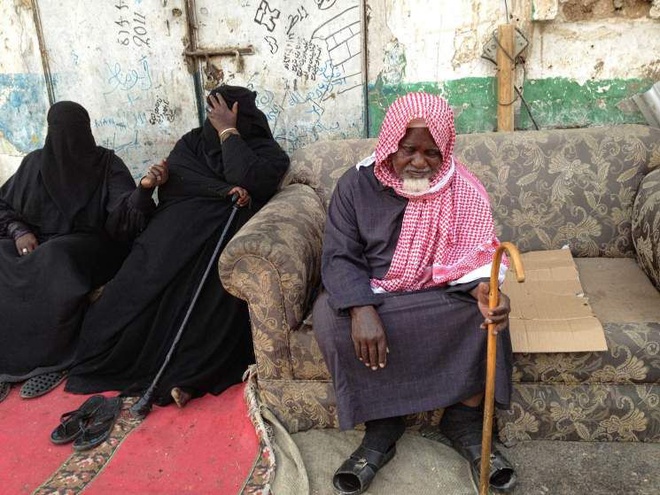 Dang cap an xin tai Dubai - o khach san 5 sao, kiem 73.500 USD/thang hinh anh 4