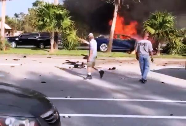 Tai xe thiet mang trong chiec Tesla Model S boc chay du doi hinh anh 1