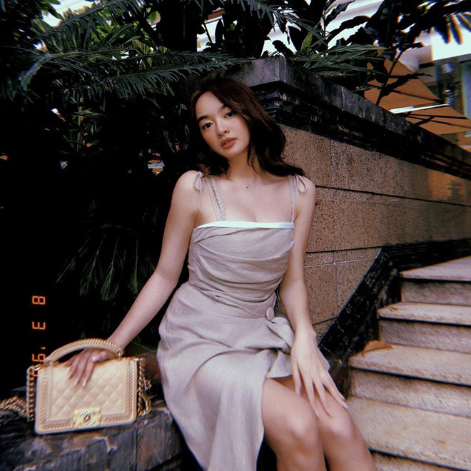 Kaity Nguyen thich dien vay ao cup nguc khoe vong mot hinh anh 3