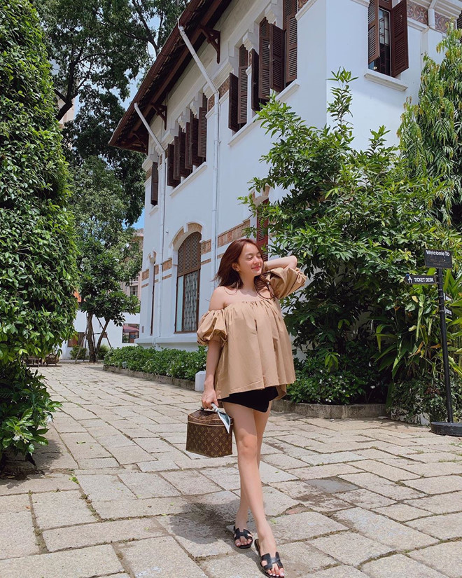 Kaity Nguyen thich dien vay ao cup nguc khoe vong mot hinh anh 6