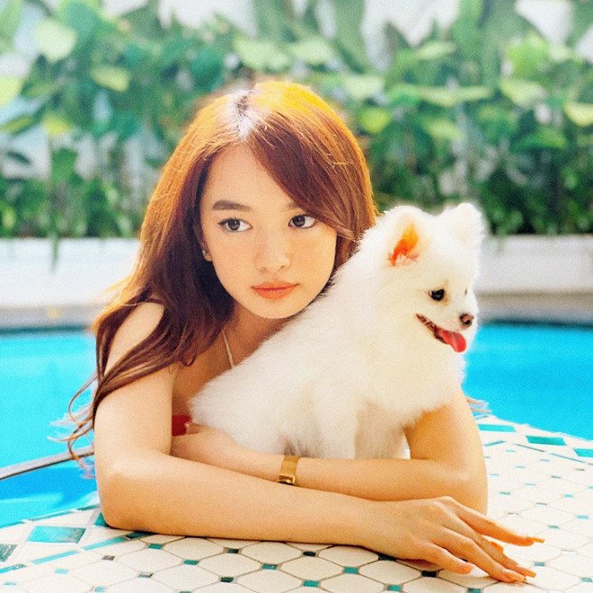 Kaity Nguyen thich dien vay ao cup nguc khoe vong mot hinh anh 1