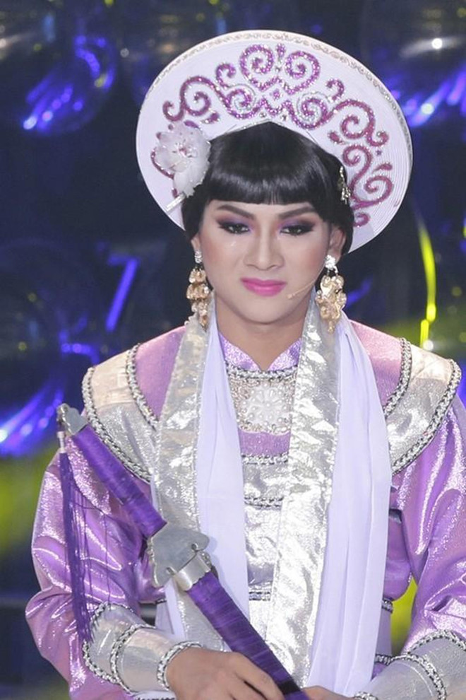 Minh Tuyet, Hoai Linh, Son Tung va sao Viet ngat xiu vi lao luc hinh anh 10