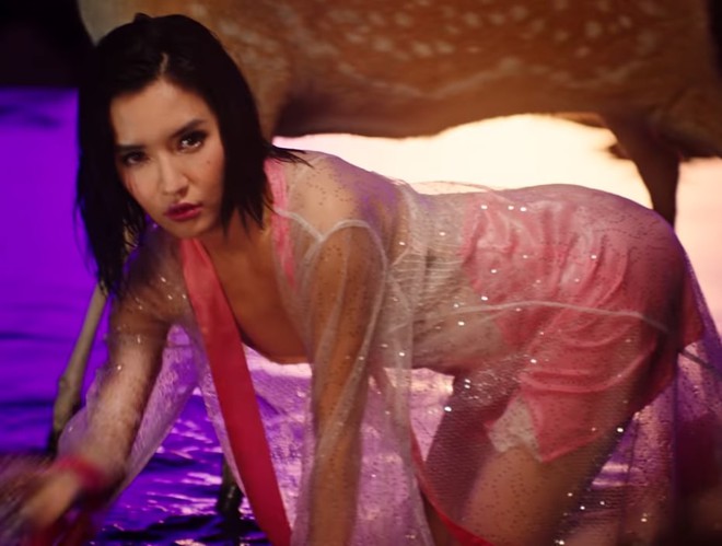 5 lan gay tranh cai cua Bich Phuong hinh anh 3