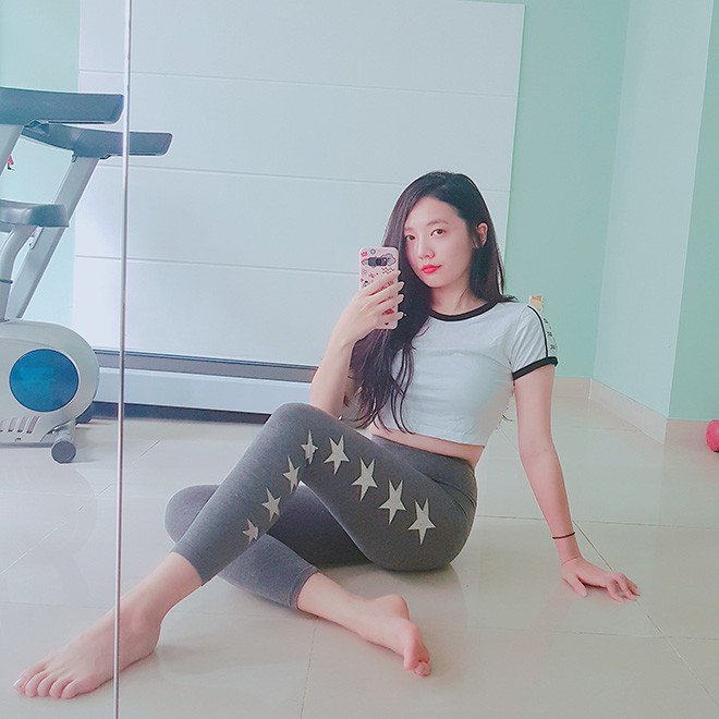 Nhan sac 2 em gai lai Han Quoc cua Hari Won hinh anh 10