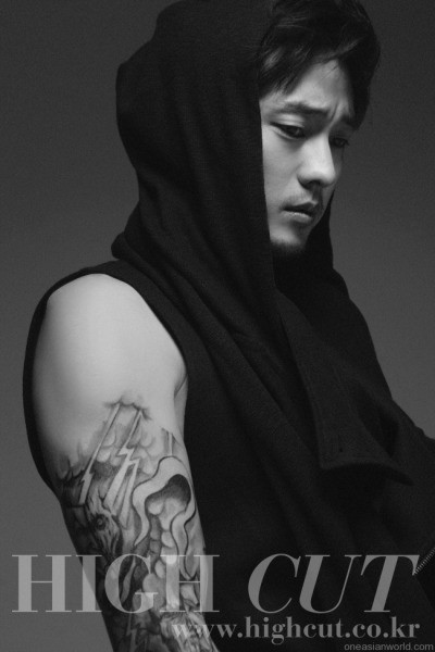 Ve ngoai thay doi theo thoi gian cua tai tu 'Giay thuy tinh' hinh anh 9