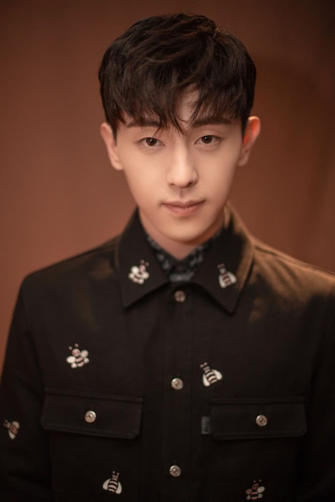 Son Tung M-TP lot vao top 100 nam than dep nhat chau A hinh anh 9