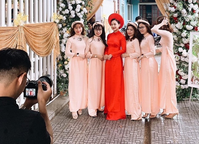 Vo co dien vien Duy Nhan len xe hoa sau 4 nam chiu tang chong hinh anh 1