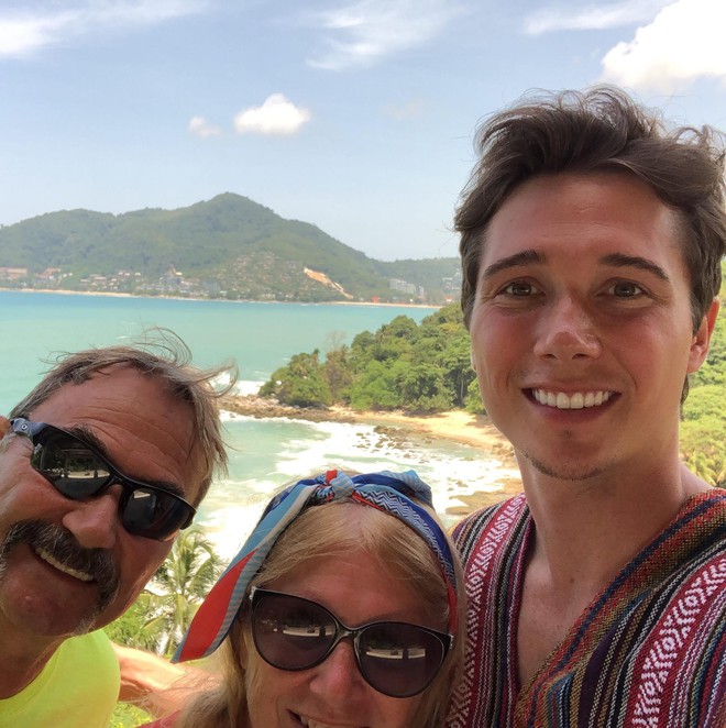 Chan dung ban trai ngoai quoc cua Hoang Oanh hinh anh 4