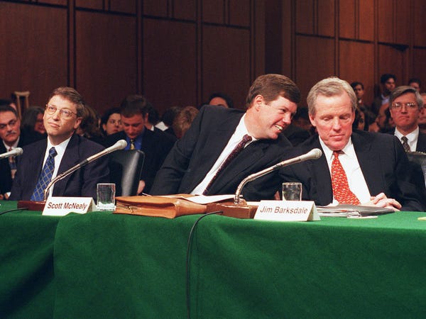 Bill Gates dieu tran truoc Quoc hoi My nam 1998 anh 3