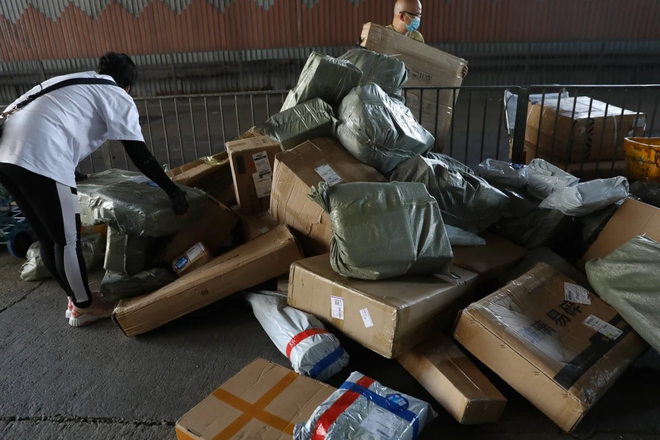 Rua tien bang hop hang rong o Trung Quoc anh 1