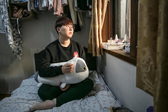 Nguoi tre Han nhin doi, khong dam tu tap ban be vi no nan, that nghiep hinh anh 1 096364b0d1f038ae61e1.jpg