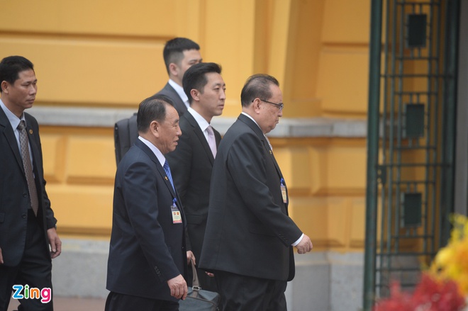 Chu tich nuoc va ong Kim chao co, duyet doi danh du hinh anh 4