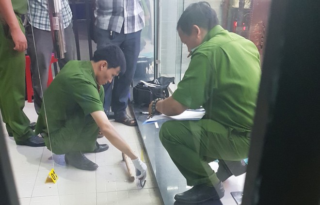 'Ten cuop nham thang vao toi no sung' hinh anh 3