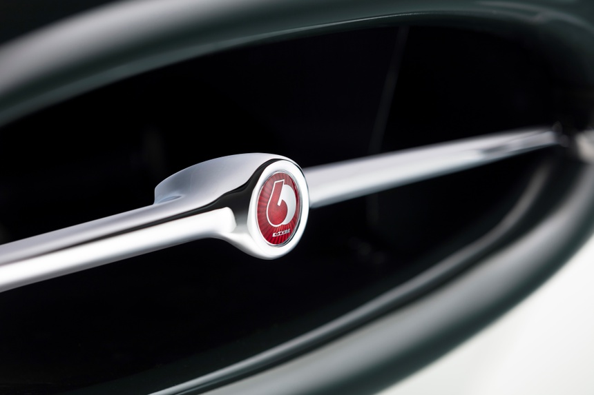 Xe co Jaguar E-Type anh 7