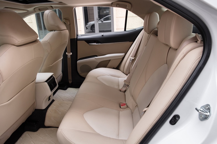 Toyota Camry 2022 anh 7