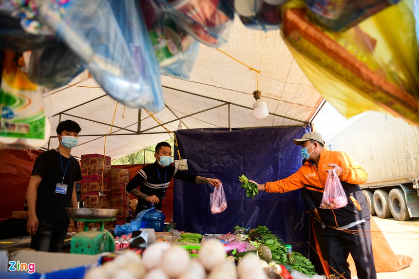 xe container un u vi tac bien, cua khau Lang Son un tac, nong san xuat khau anh 31