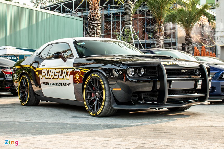Dodge Challenger SRT-8 Hellcat anh 1