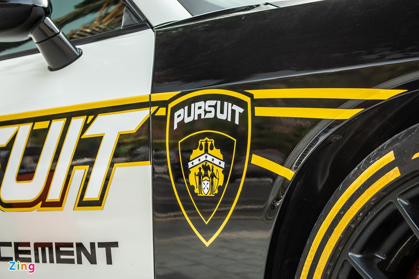 Dodge Challenger SRT-8 Hellcat anh 5