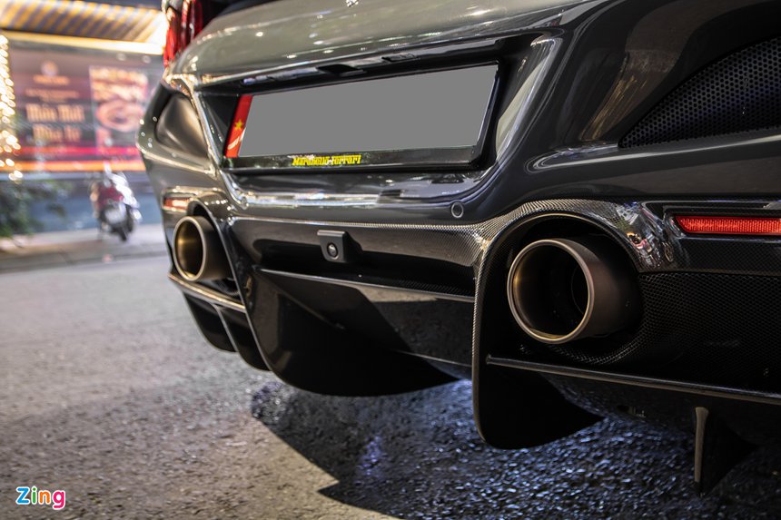 Ferrari F8 Tributo mau la anh 9