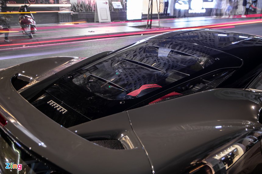 Ferrari F8 Tributo mau la anh 14