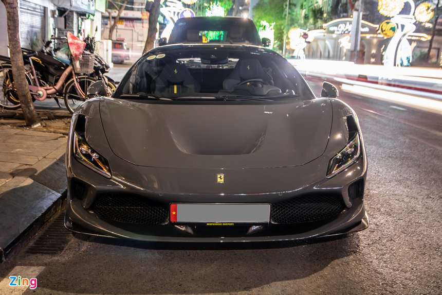 Ferrari F8 Tributo mau la anh 4