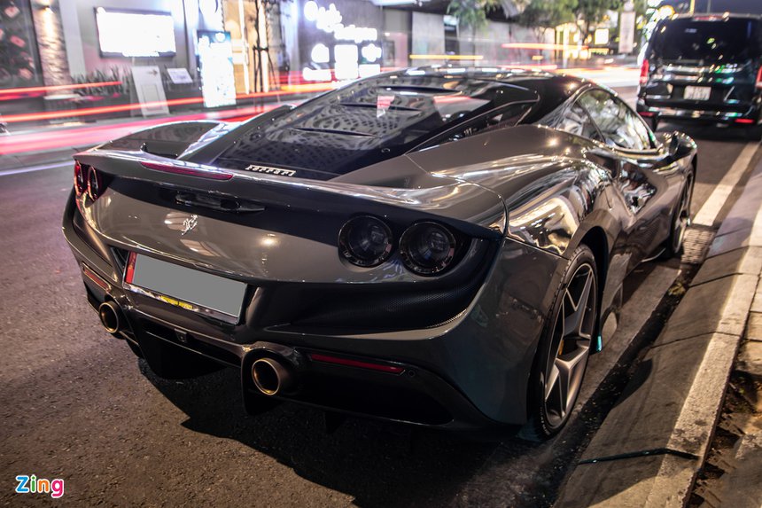 Ferrari F8 Tributo mau la anh 2