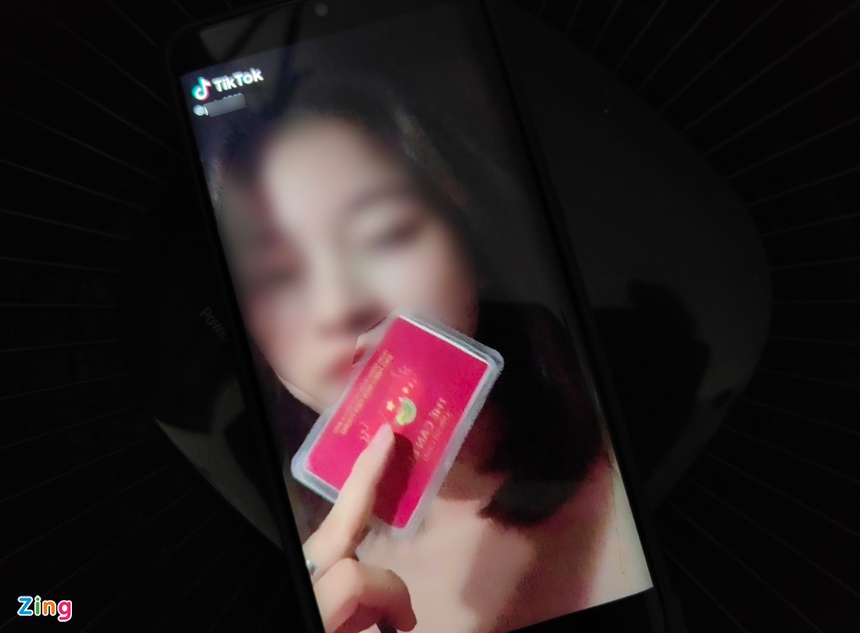 tiktoker khoe the do anh 1