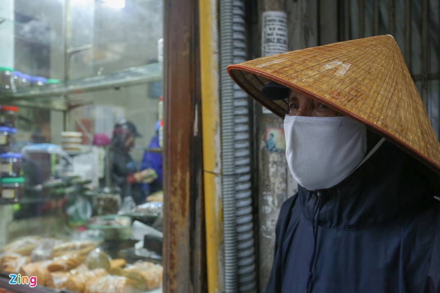 Doi mua xep hang mua gio cha, banh chung anh 12