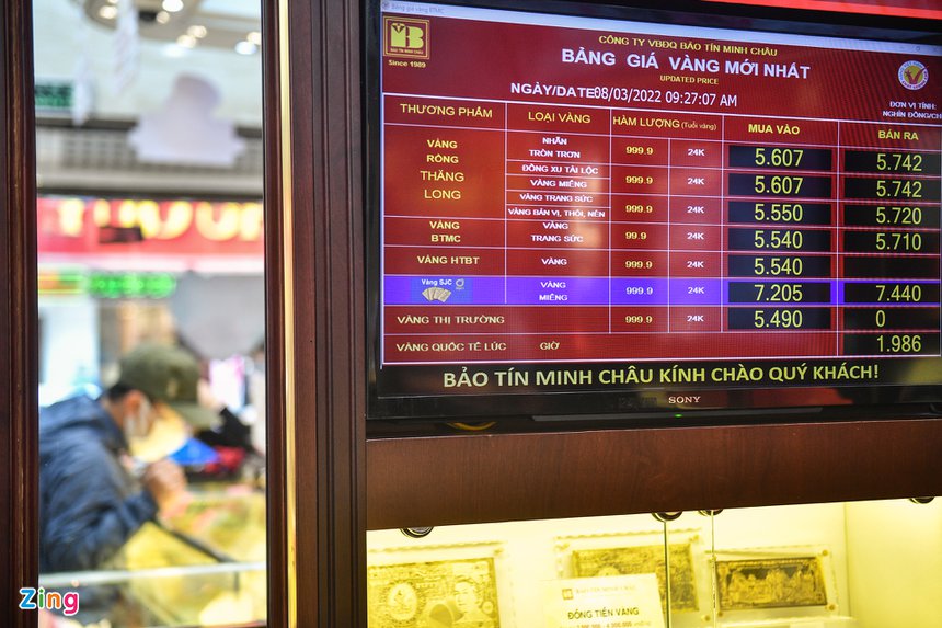 Ban 19 cay vang khi gia vang tang ky luc anh 3