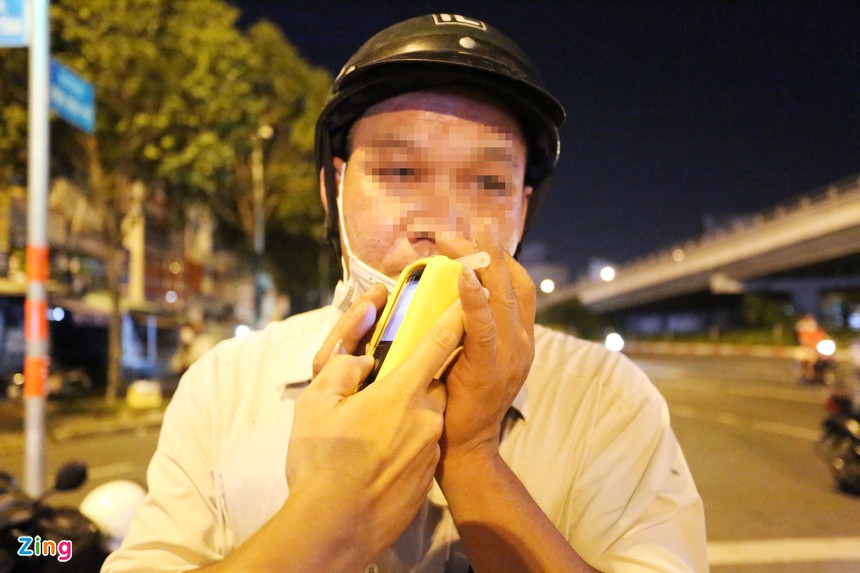 CSGT do nong do con anh 3