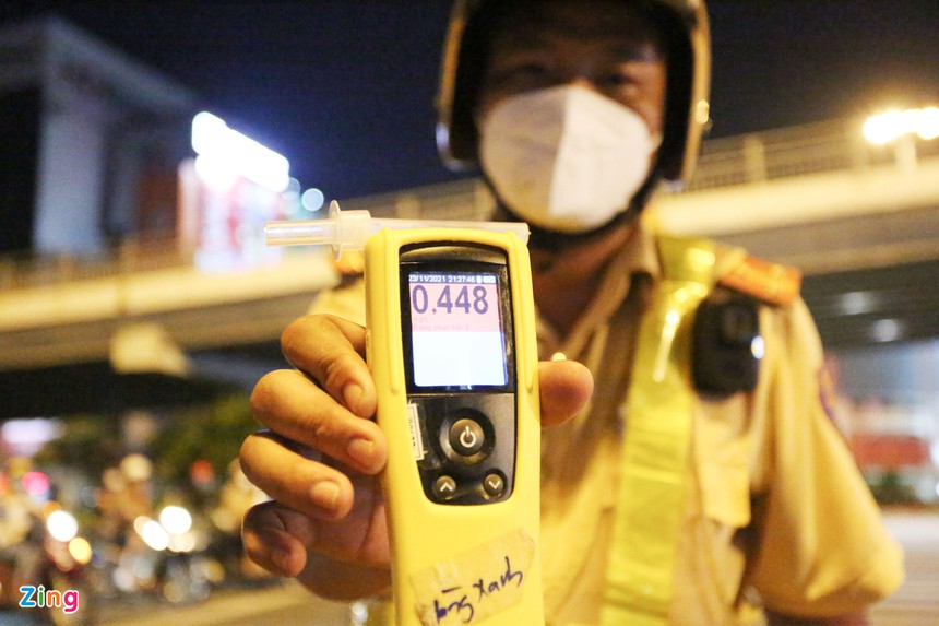 CSGT do nong do con anh 4