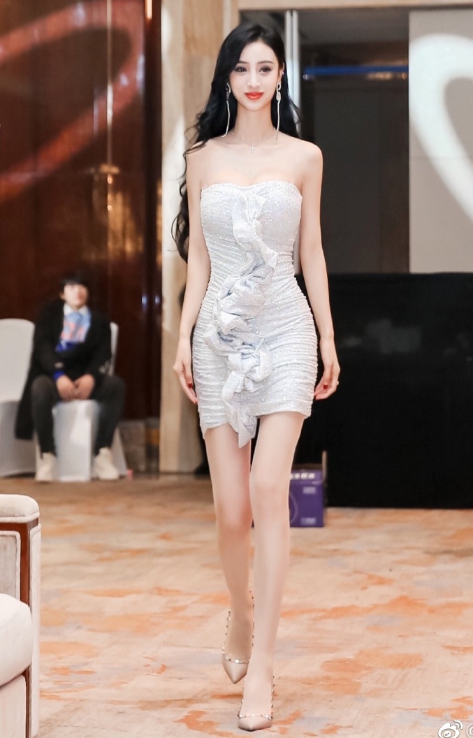 Hoa hau chau a 2021 anh 5