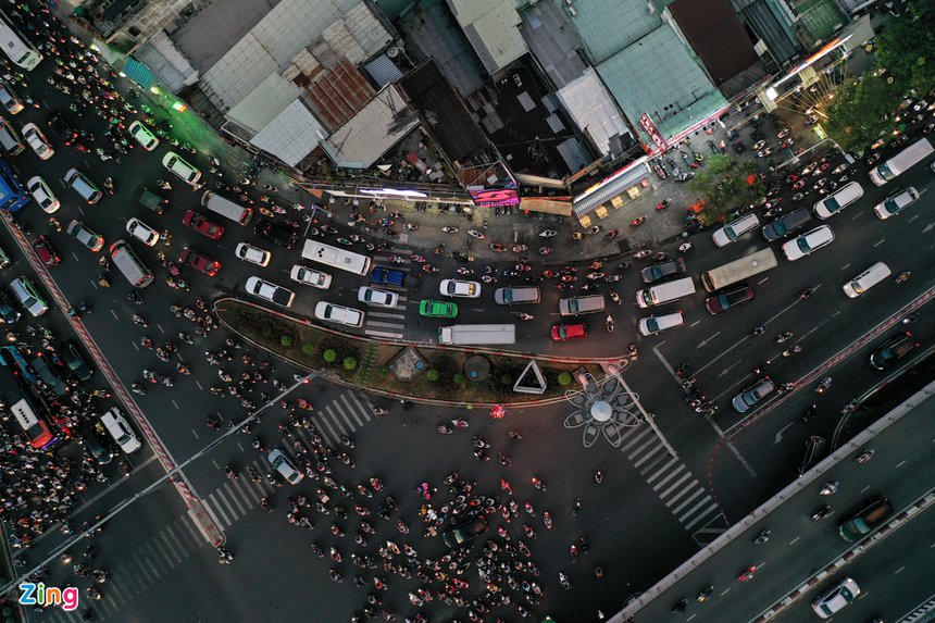 ket xe ngay hoc sinh di hoc anh 7