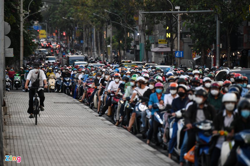 ket xe ngay hoc sinh di hoc anh 6