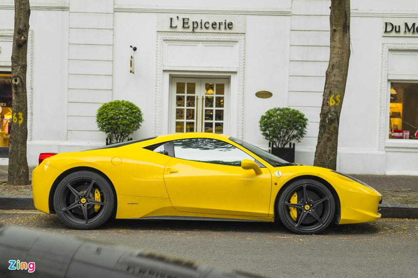 Dan sieu xe nhieu mau sac dao pho Ha Noi anh 4