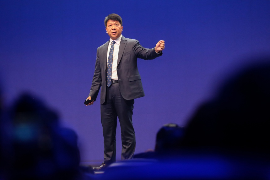 Huawei quay cuong truoc gio phan xet 'cong chua' Manh Van Chau hinh anh 3