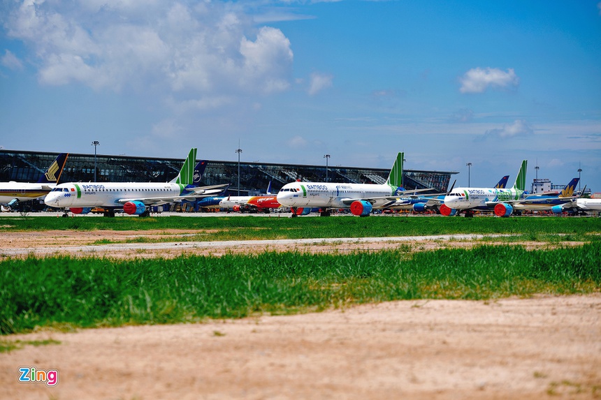 May bay do ngap san bay Noi Bai anh 7