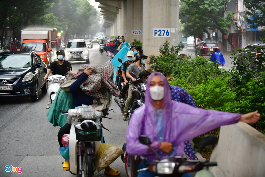 mua khien duong pho Ha Noi un tac anh 7