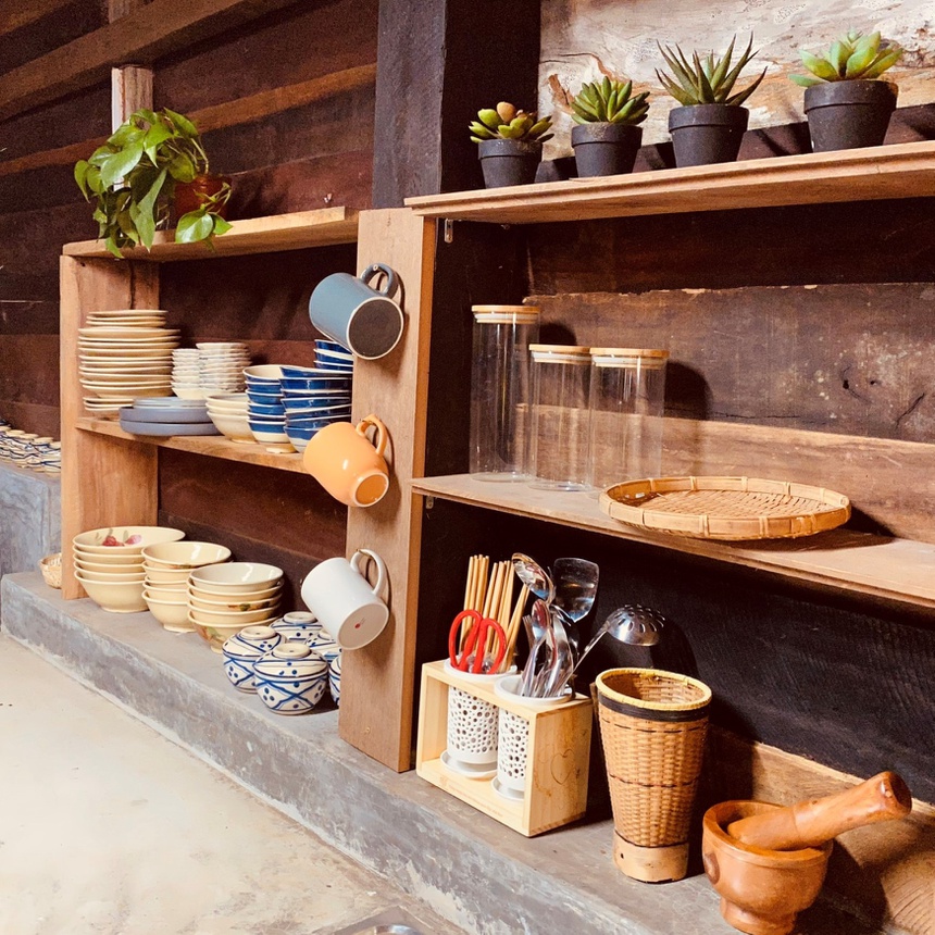 Nguoi me tre o Dak Lak dung nha trong rau trong dich anh 8