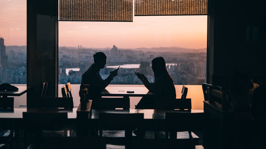 dan ong han quoc giau co khong lay vo anh 2